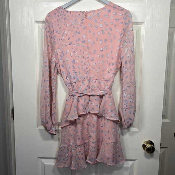 Leith Blush Pink Mini Dress V Neck Tiered Ruffle Skirt Medium 8 / 10 Coquette - Picture 3 of 6